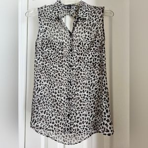 Forever 21 leopard print sleeveless top